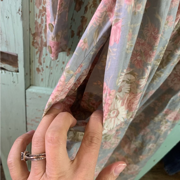 VTG  80s Laura Ashley floral long sleeve midi prairie dress with pockets - Picture 4 of 7